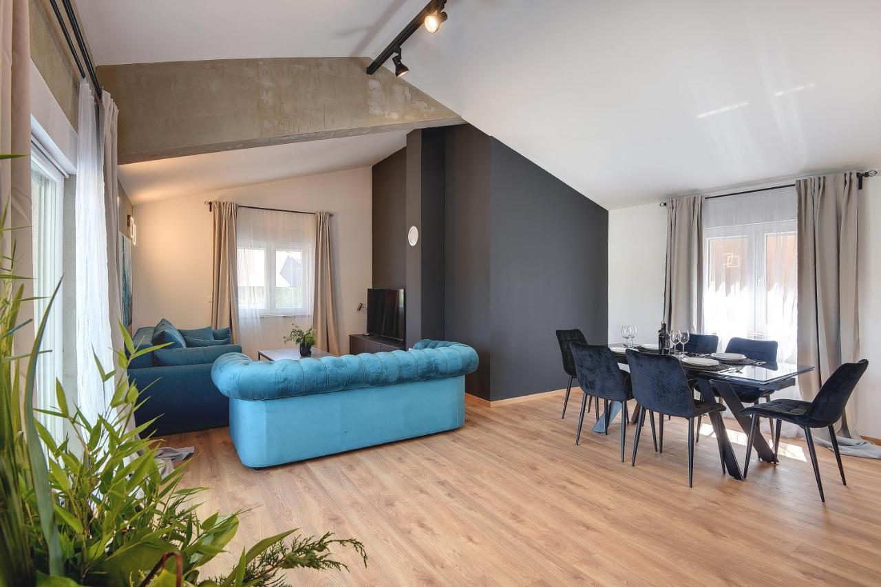 Vila Una With Private Pool Near Rovinj - Open 2022 روفينجسكو سيلو المظهر الخارجي الصورة