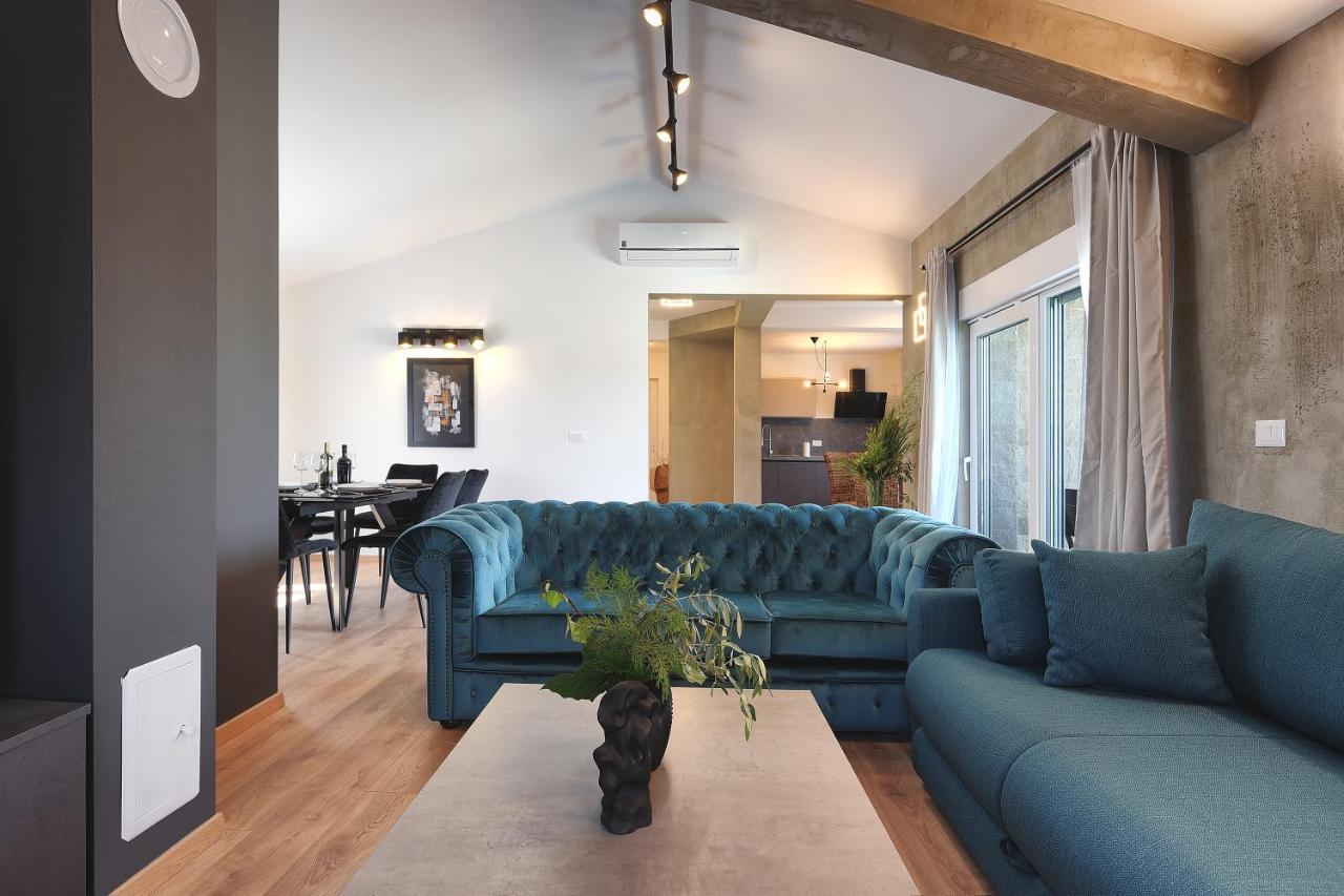 Vila Una With Private Pool Near Rovinj - Open 2022 روفينجسكو سيلو المظهر الخارجي الصورة