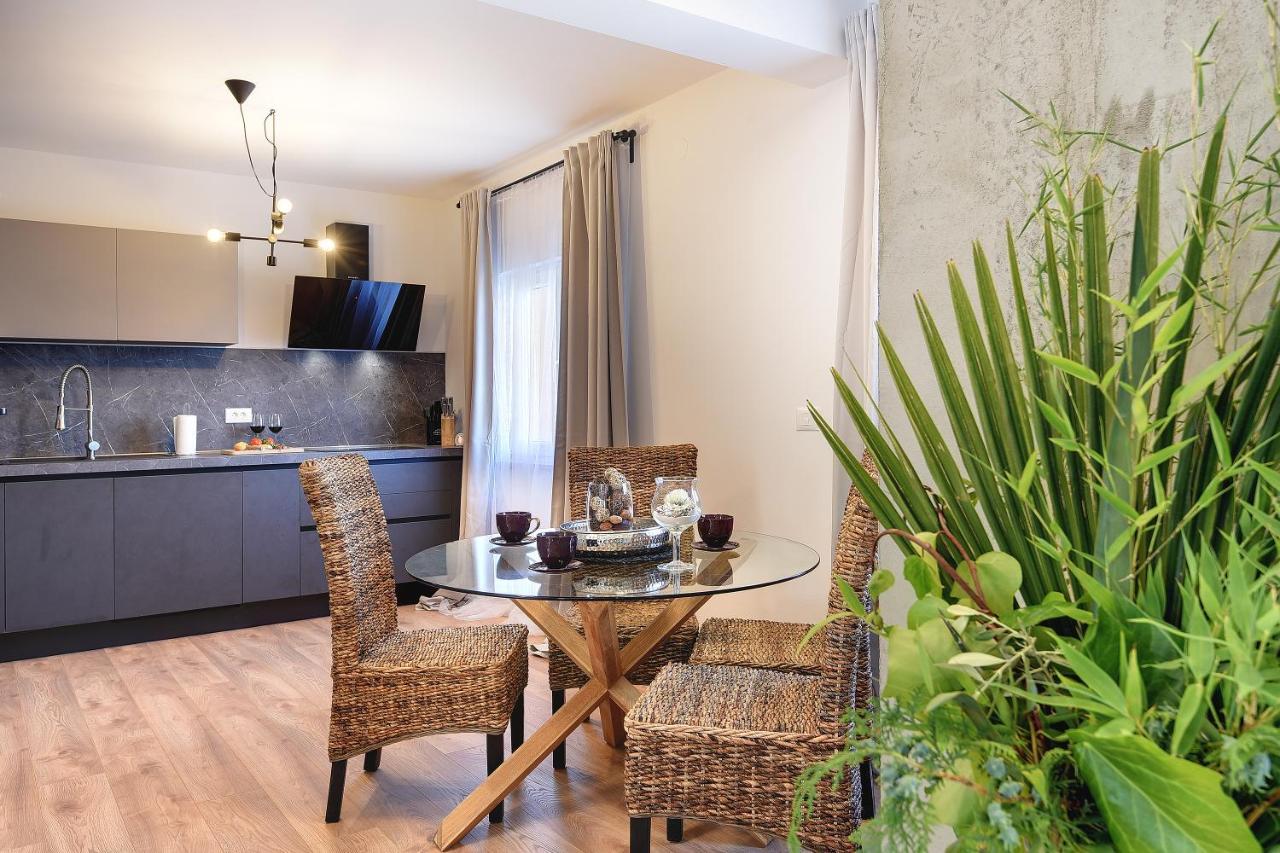Vila Una With Private Pool Near Rovinj - Open 2022 روفينجسكو سيلو المظهر الخارجي الصورة