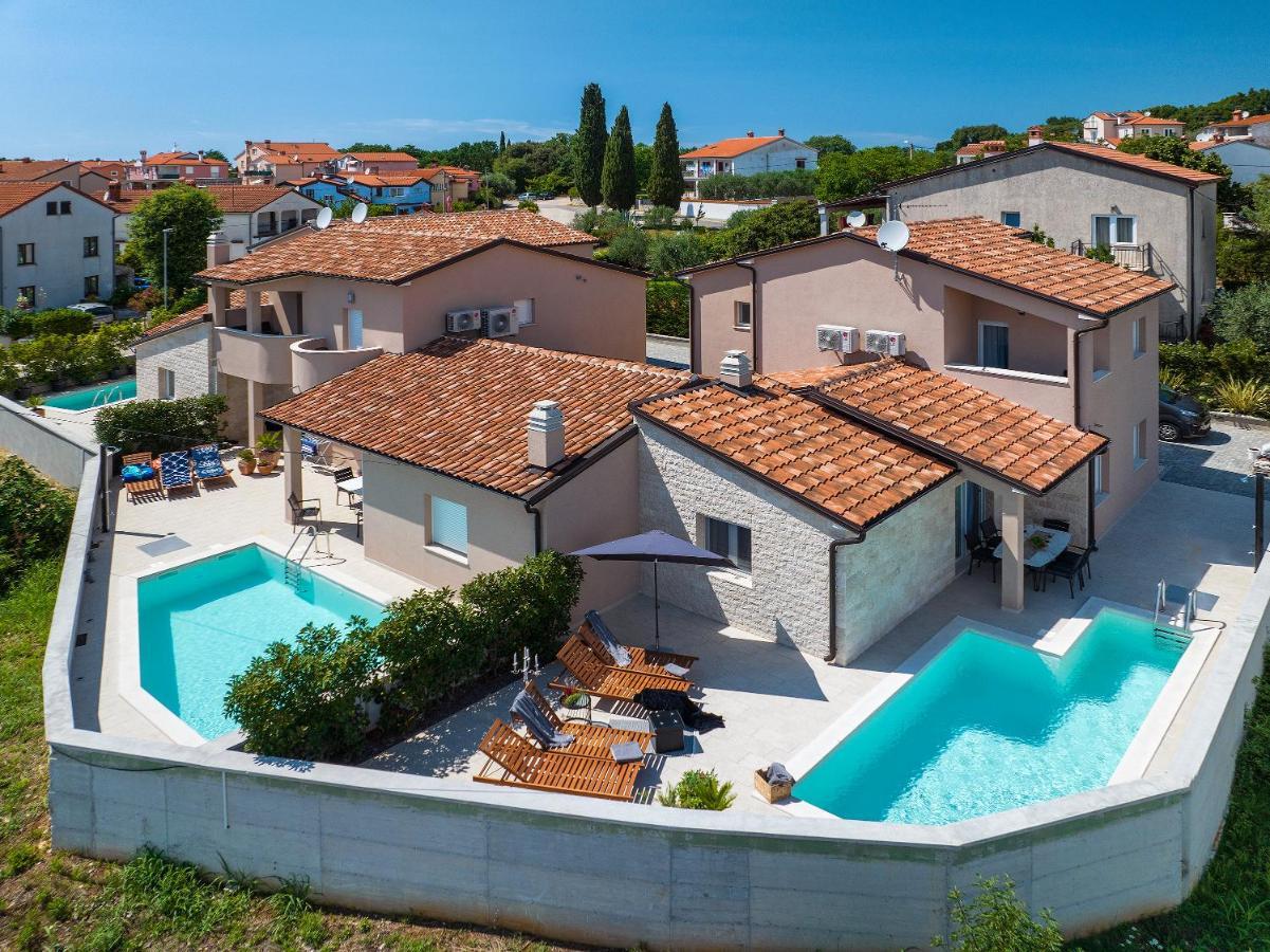 Vila Una With Private Pool Near Rovinj - Open 2022 روفينجسكو سيلو المظهر الخارجي الصورة